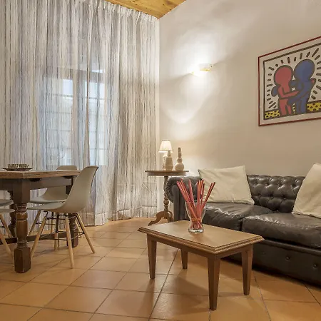 Guesthost - Elegant Apartment In Rome-3